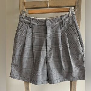 Brixton Gray Plaid Pleated Shorts size 25